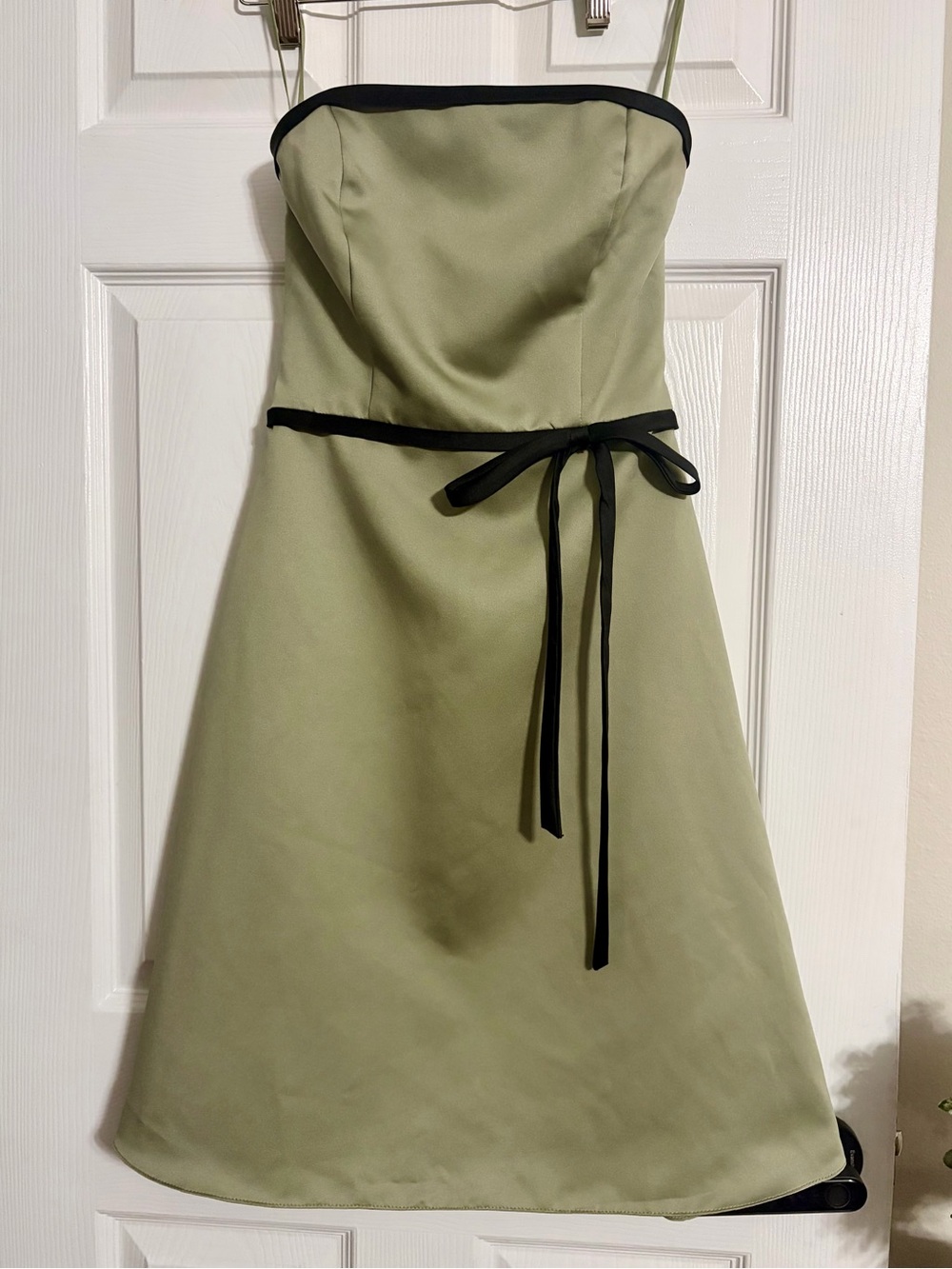 Vintage Joanie G. Strapless Sage Green Dress Size 2 Black Trim Waist Tie - Picture 2 of 8